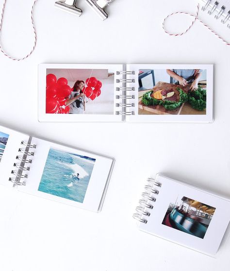 Diy Polaroid Book, Diy Small Photo Book, Polaroid Book Ideas, Instax Mini Photo Album Diy, Polaroid Album Book, Polaroid Photo Album Ideas, Mini Photo Albums Diy, Mini Albums Ideas, Photo Book Diy