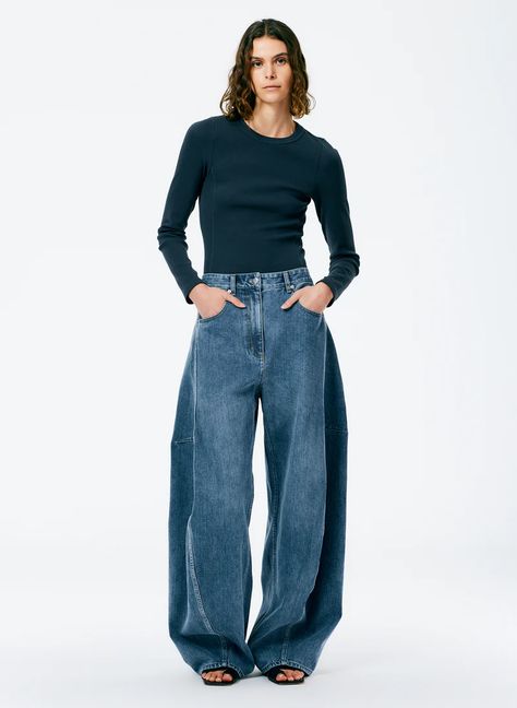 Satin Corset Top, Handkerchief Top, Godet Skirt, Wide Jeans, Unique Fits, Ținută Casual, Bleached Denim, Denim Collection, Spring Wardrobe