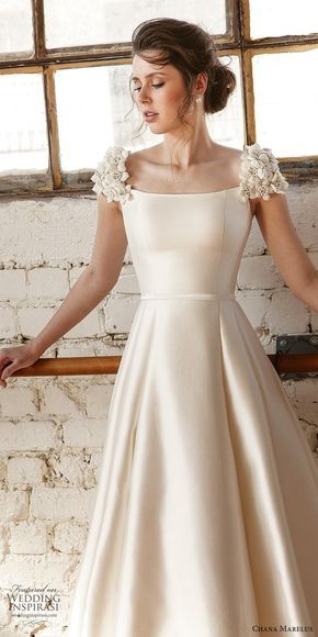 Bridal White Gowns, Wedding Gown Sleeves Design, Classic Bridal Dress, Modern Gown Design, Sleeves Design For Gown, Classic Wedding Dress A Line, A-line Dresses, Gown Sleeves Design, Classical Wedding Dress