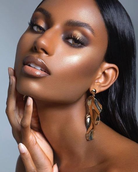 Photoshoot Makeup, Beauty Photoshoot, Foto Poses, Melanin Beauty, Beauty Shoot, Beautiful Dark Skin, Beauty Portrait, Beauty Shots, Dark Skin Makeup