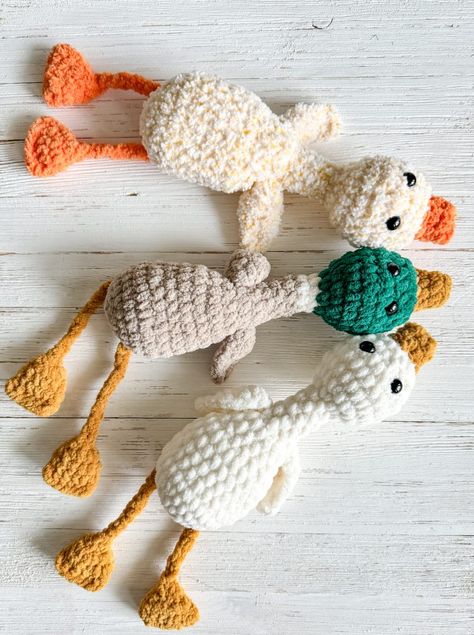 The Friendly Red Fox Crochet Patterns, Free Crochet Lovey Patterns, Crochet Summer Amigurumi, Free Crochet Animal Patterns, Goose Crochet Pattern, Goose Crochet, Easy Crochet Animals, Pola Amigurumi, Silly Goose