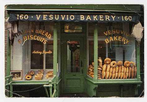 Store Front Windows, Vintage Bakery, Bakery Shop Design, Bakery Store, Bread Shop, Kiki’s Delivery Service, Bakery Packaging, French Bakery, 카페 인테리어 디자인