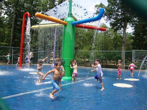 Splash Park fun at the JCC Camps at Medford! Kids Water Play, Water Park Ideas, Backyard Splash Pad, Kids Cafe, Water Playground, Camping Inspiration, Splash Park, Kids Room Paint, Children Park