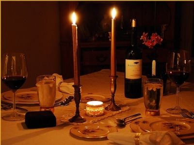 sensual settings | 10+ Most Romantic Date Ideas | All Women Stalk Candle Light Dinner Ideas, Best Ways To Propose, Romantic Dinner Date, Romantic Dinner For Two, Candlelit Dinner, Romantic Restaurant, Romantic Candles, Romantic Date Ideas, Dinner At Home