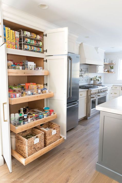 Great pantry organization tips from the gorgeous kitchen pantry cabinet! #organization #homeorganization #pantry Home Kitchens Modern, Small Stove Hood, Dining Room With Pantry Cabinet, Kitchen Design Peninsula Layout, Build A Shop On A Budget, Kitchen Cabinets Layout With Island, Small Closed Kitchen Ideas, Small Pantry Ideas Layout, Kitchen Island Designs Layout