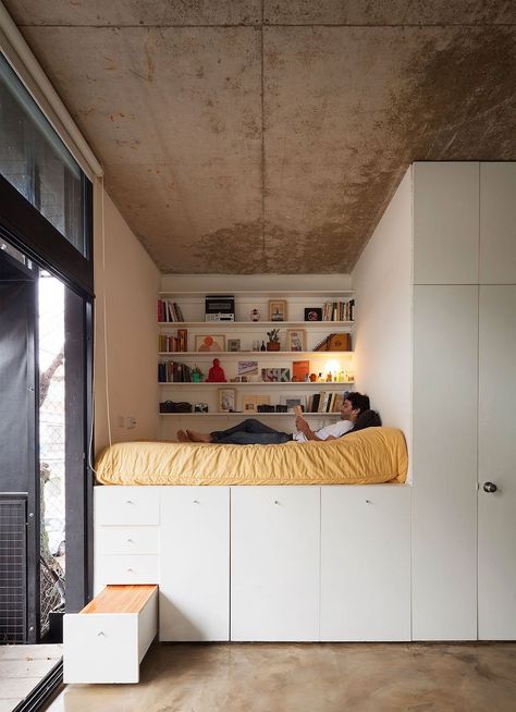 Modular Minimalism Tiny Homes, Small Room Closet, Små Rum Lidt Plads, Compact Living, Tiny Apartment, Decor Minimalist, Tiny Living, Small Space Living, Small Rooms