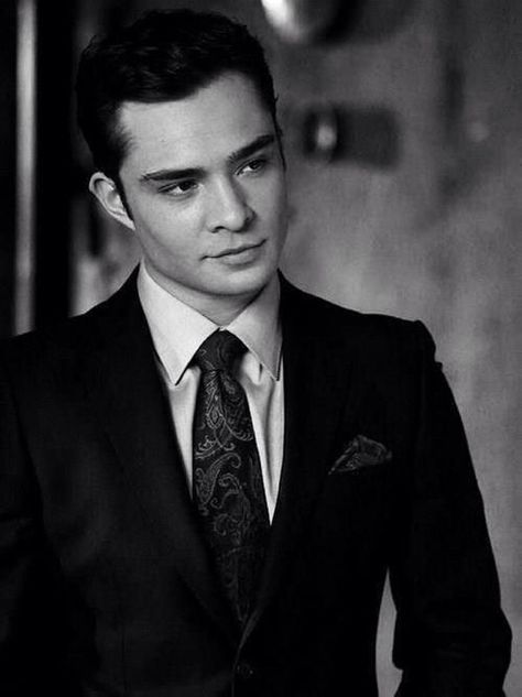 Ed Westwick, Chuck Blair, Chuck Bass Ed Westwick, Mode Gossip Girl, Gossip Girl Chuck, Estilo Gossip Girl, Gossip Girl Quotes, Arizona Robbins, Chuck And Blair