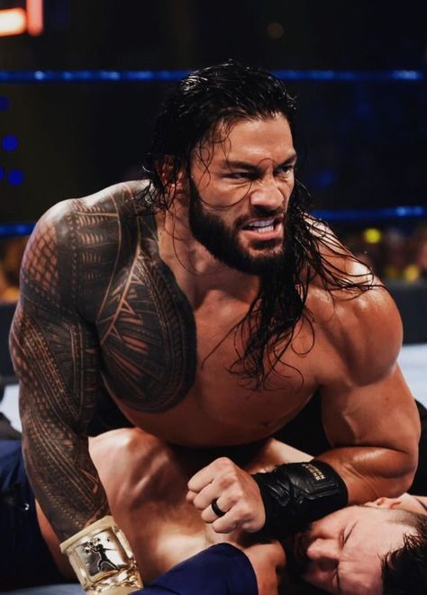 Roman Reigns Drawing, Roman Reigns Workout, Roman Reigns Smile, Roman Reigns Wwe Champion, Balor Club, Roman Reigns Shirtless, Wwe Pictures, Roman Regins, Wwe Superstar Roman Reigns