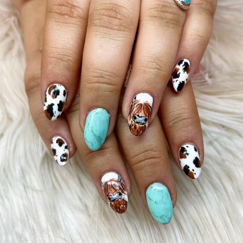 Cute Western Nails Acrylic Coffin, Country Theme Acrylic Nails, Western Style Nail Designs, Simple Cow Nail Designs, Country Nail Art Designs, Nail Design Cow Print, Cowboy Nails Western Short, Ghost Cowboy Nails, Cow Hide Nail Designs