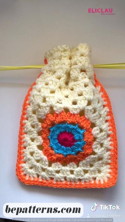 Crochet Potli Bags: Free Patterns and Inspiration Trending Crochet Patterns, Crochet Store, Crochet Pouch, Crochet Handbags Patterns, Crochet Stitches Video, Crochet Lessons, Handbag Pattern, Crochet Cushions, Crochet Purse Patterns