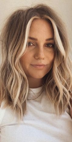 Plus Size Blonde Hair, Lived In Blonde Short Hair, Dirty Blonde Hair, Blonde Hair Inspiration, Blonde Hair Looks, Hair Affair, Hair Envy, Great Hair, Hair Today