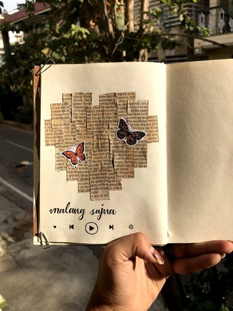 Journal Art Pages, Draw Journal Ideas, Aesthetic Art Scrapbook, Book Page Art Aesthetic, Art Journal Beginner, Old Book Art Ideas, Book Art Drawings Aesthetic, Journal Ideas With Newspaper, Newspaper Journal Aesthetic