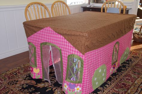 awesome tent table cloth. I need to make this for my girls, they are always making me put up a sheet tent. Diy For Kids, Sheet Tent, Play House, Kids' Room, Future Kids, Kids Crafts, Projects For Kids, Kids Playing, Family Fun