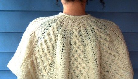 Silver Lining Capelet – Share a Pattern Cape Au Crochet, Capelet Knitting Pattern, Crochet Caplet, Prayer Shawl Patterns, Capelet Pattern, Knitted Capelet, Prayer Shawl, Knitted Cape, Shawl Knitting Patterns