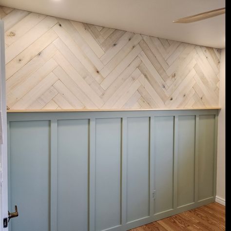 Diy Wood Panel Wall Wainscoting, Three Quarter Accent Wall, Herringbone Accent Wall Nursery, Pine Wood Accent Wall, Vertical Wood Accent Wall Nursery, Herringbone Wall Nursery, Accent Walls In Living Room Shiplap, Entry Way Accent Wall Wood, Wood Design Walls