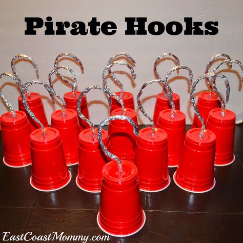 Cute kids party idea for a pirate theme with these solo cup pirate hooks! Pirate Preschool, Pirate Hook, Pirate Activities, Pirate Crafts, Pirate Theme Party, Pirate Day, Pirate Birthday Party, Pirate Birthday, Festa Party