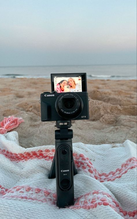 Cute Vlogging Camera, Cute Vlog Camera, Youtube Vlog Camera, Beginner Vlogging Camera, Vlogging Camera Youtube, Vision Board Vlogging, Camera Vlog Aesthetic, Camera Vision Board, Summer Vlog Aesthetic