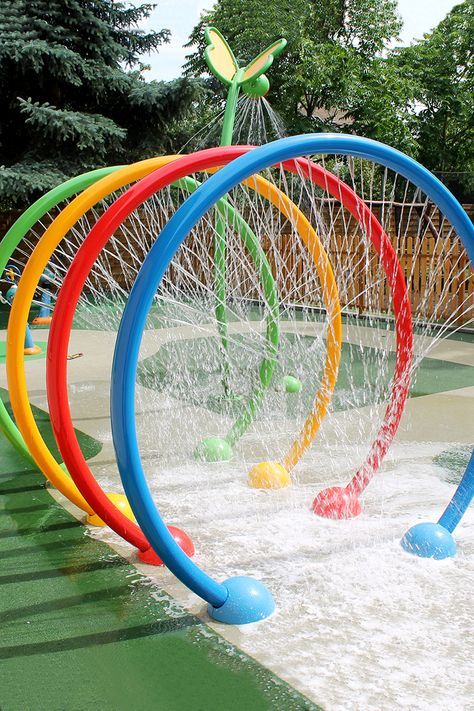 Diy Splash Pad For Kids, Splash Pad Backyard, Water Park Design, Backyard Splash Pad, Backyard Water Parks, Kolam Air, Spray Park, Taman Air, Air Mancur