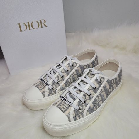 Gray Dior Oblique Embroidered Cotton -Comes With Box - Dust Bag For Each Shoe -Extra Shoelaces -Size 39.5 -I Can Send Shopping Bag At Your Request ***Only Wore Once As You Can Tell From The Sole But They Still Look Brand New. Have Been Kept In The Box. Unfortunately They No Longer Fit Me After Pregnancy My Foot Grew 1/2 An Inch And Are Just Too Tight Now :( Only Series Buyers! No Trades!! Walk'n'dior Sneaker, Walk N Dior Sneakers Outfit, Dior Shoes Outfit, Dior Walk N Dior Sneakers, Dior Sneakers Outfit, Louis Vuitton Time Out Sneakers, Sneaker Wishlist, Shoes Wishlist, Outfits Bonitos