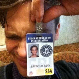 hahaha his picture looks like a delinquent ten year old!! awww :D Matthew Gray Gubler, Dr Reid, Crminal Minds, Aaron Hotchner, Katerina Petrova, Dr Spencer Reid, Crimal Minds, Matthew Gray, Spencer Reid