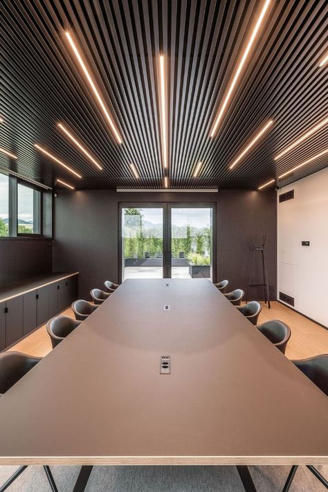 Office Ceiling Design, Meeting Room Design Office, Office Interior Design Ideas, Conference Room Design, Meeting Room Design, Interior Kantor, Modular Table, Office Interior Design Modern, Office Meeting Room