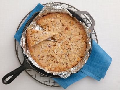 Skillet Almond Shortbread Recipe | Trisha Yearwood | Food Network Flan, Pie, Trisha Yearwood Recipes, Almond Shortbread, Skillet Cake, Almond Cookie, Shortbread Recipe, Iron Skillet Recipes, Trisha Yearwood