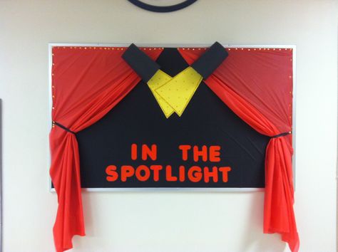Spotlight / movie themed board made using plastic table cloths and construction paper. Total cost= $10 Hall Of Fame Classroom Theme, Author Spotlight Bulletin Board, Hall Of Fame Bulletin Board Ideas, Staff Spotlight Bulletin Board, Broadway Classroom Theme, Employee Spotlight Board Ideas, Movie Bulletin Boards, Spotlight Bulletin Board, Spotlight Movie
