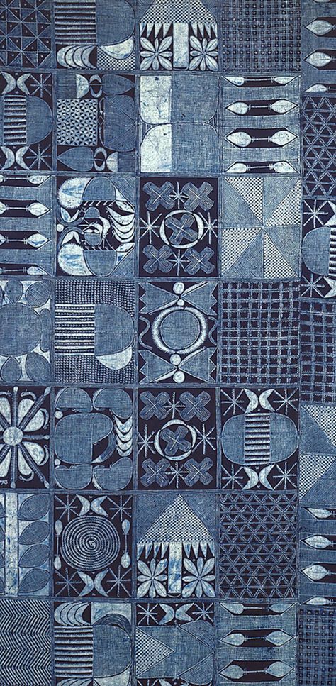 Adire Cloth, Indigo Textiles, African Textile, Afrikaanse Kunst, Indigo Shibori, African Textiles, African Pattern, Indigo Dye, African Design