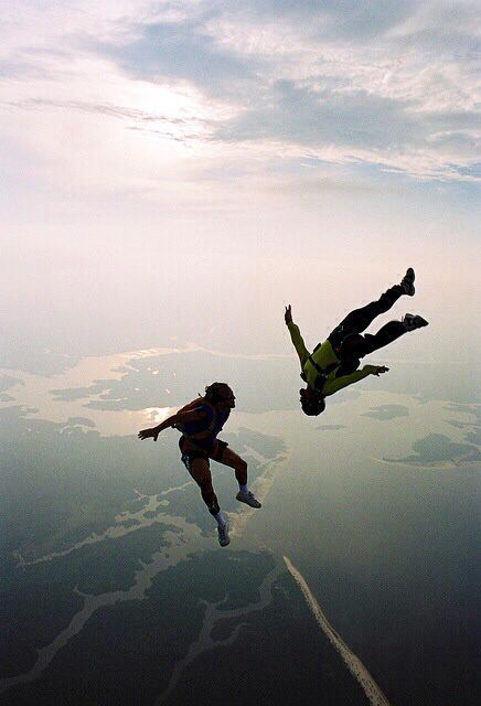 dive from the sky Yamagata, Lev Livet, Kamikaze, Status Quo, Into The Wild, Skydiving, Extreme Sports, Adventure Awaits, Comfort Zone
