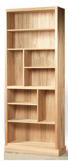 Traditional Bookcases, Dressing Design, Diy Muebles Ideas, Bookshelf Design, Wooden Bookcase, Bookshelves Diy, Built In Bookcase, घर की सजावट, Diy Shelves