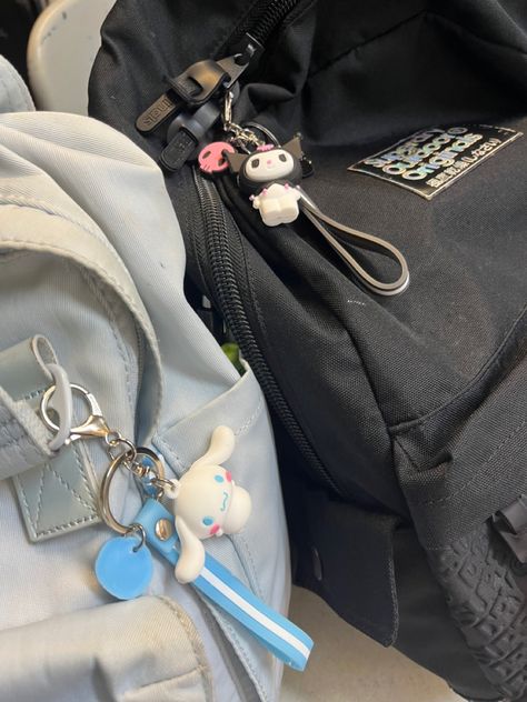 Matching Keychains Cute, Matching Sanrio Keychains, Cinnamonroll Sanrio Keychain, Matching Keychains Aesthetic, Backpack Keychains Aesthetic, Bestie Keychains, Opposite Besties, Bag Keychain Aesthetic, Matching Keychains Couples