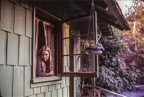 Joni Mitchell at her window in her Laurel Canyon home, Los Angeles, 1970 (photo by Henry Diltz) Henry Diltz, Morrison Hotel, Joni Mitchell, Rock Photography, Laurel Canyon, Summer Lawn, Vintage Art Prints, Music Photography, Popular Music