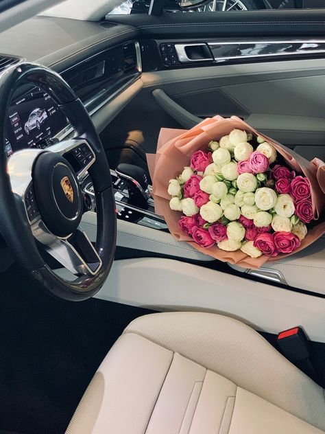 Porsche Vision Board, Porsche Flowers, Porsche Macan Aesthetic, Porsche Macan 2023, Porsche Cayenne Aesthetic, Porsche Panamera Interior, Porsche Cayenne 2023, Porsche Macan Interior, Porche Macan