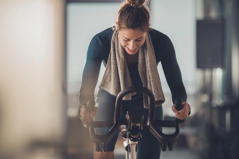 Spin Cardio Workout At The Gym, Cardio Workouts At The Gym, Elliptical Bike, Equinox Fitness, Cardio Workout Plan, Cycling Instructor, Cardio Workout Gym, Squat Thrust, Burn 500 Calories