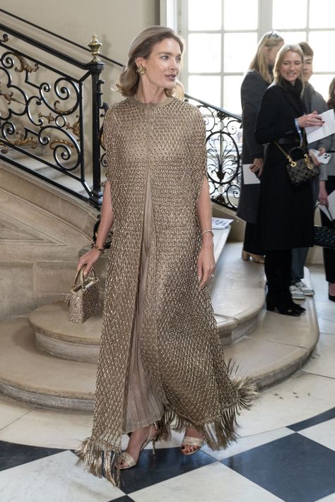 Couture Evening Dress, Kaftan Designs, Ladies Suit, Kaftan Style, Moroccan Fashion, Christian Dior Haute Couture, Natalia Vodianova, Modesty Fashion, Abayas Fashion