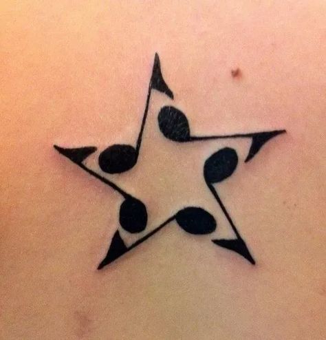 Music Tattoos, Tatoo Music, Star Tattoo Meaning, Star Tattoo Designs, Note Tattoo, Music Tattoo Designs, Geniale Tattoos, Music Tattoo, Discreet Tattoos