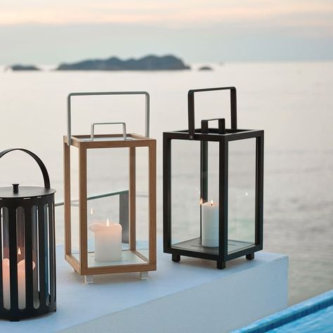 Lighthouse Lantern, Cordless Lighting, Outside Fall Decor, Lantern Designs, Modern Lanterns, Cozy Outdoor, Aluminum Furniture, Lantern Design, Glass Cylinder