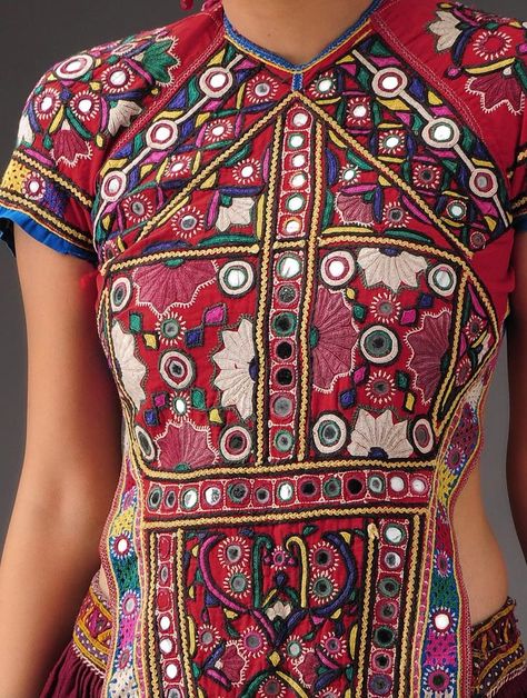 Bohol, Rabari Embroidery, Sindhi Embroidery, Kutch Embroidery, Navratri Dress, Navratri Chaniya Choli, Ethno Style, Diy Broderie, Vintage Textile