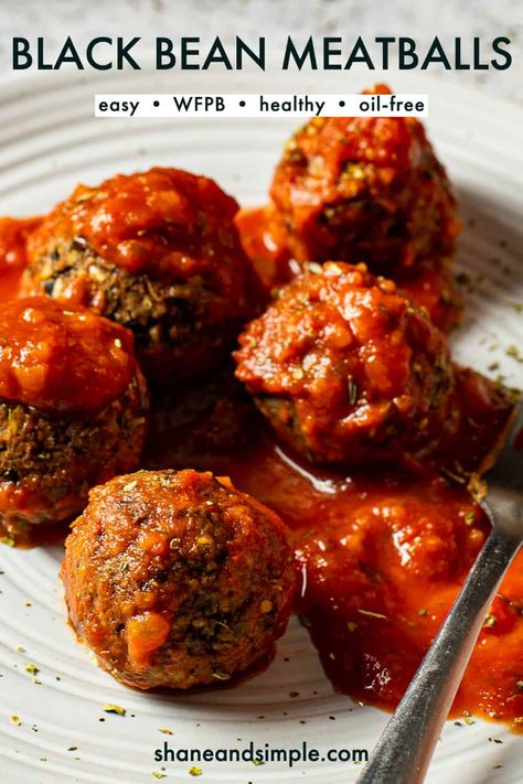 Pasta With Marinara Sauce, Black Bean Meatballs, Bean Meatballs, Healthy Plant Based Recipes, Plant Based Diet Recipes, Plant Based Whole Foods, Vegan Black Bean, Tasty Vegetarian Recipes, Vegetarian Dinners