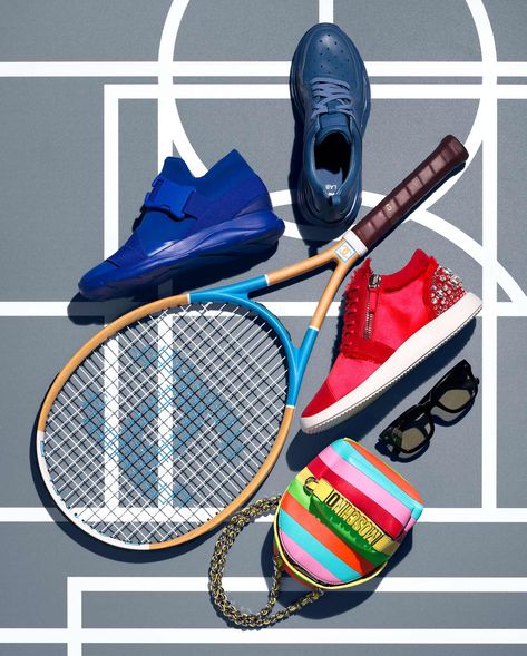 Laydown Photography, Photography Classroom, Sport Fashion Photography, Photography Composition, Shoes Fashion Photography, Fashion Still Life, Activewear Trends, Sneaker Posters, Sport Accessories