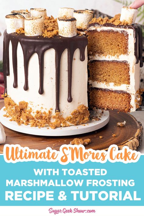 This S'mores cake tastes like it's fresh off the campfire! Layers of moist graham cracker cake, toasted marshmallow frosting, and chocolate ganache make this the ultimate s'mores cake! This is the perfect dessert for a summer picnic or bbq. Who knew you could toast marshmallow creme? It makes all the difference. Pastel, Pie, Desserts For Fathers Day Easy, Toasted Marshmallow Frosting, S’mores Cake, Smores Cake Recipe, Fluff Frosting, Weather Party, Graham Cake