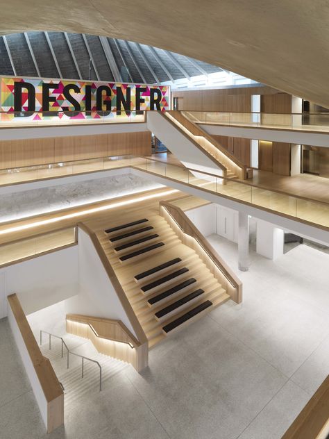 Handrail Lighting, Museums In London, Design Museum London, Solid Oak Floors, Oak Wood Floors, John Pawson, Architecture Art Design, Oak Planks, London Design