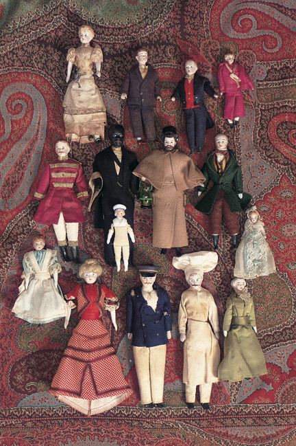 antique dollhouse dolls Antique Dolls House, Doll House People, China Head Doll, Antique Dollhouse, Victorian Dolls, Vintage Dollhouse, Dolls Houses, Big House, China Dolls