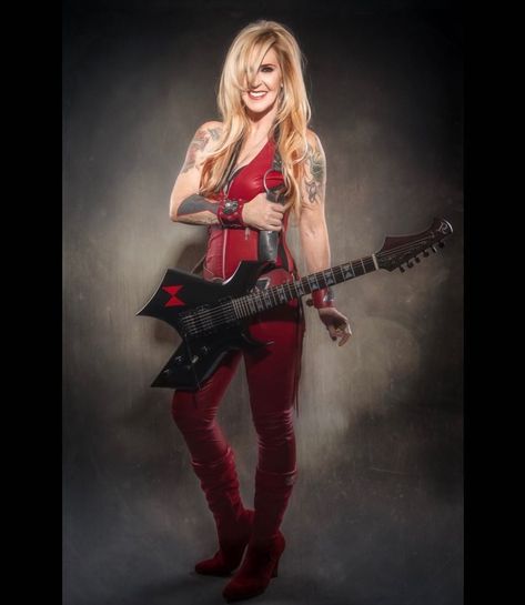 Lita Ford on Instagram: “Lita and Morice.  Photo by @dustinjackphoto” Tumblr, Fake Ft Call, Female Rock Stars, Ladies Of Metal, Lita Ford, White Zombie, Estilo Swag, Women Of Rock, Chantel Jeffries