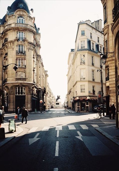 Paris, France  #paris #france Ile De France, European Street Photography, Cityscape Watercolor, Germany Travel Destinations, France Landscape, Street Photography Urban, Paris Streets, City Streets Photography, Urban Painting