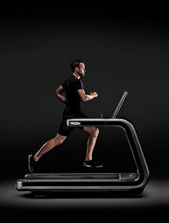 Treadmill Photoshoot, Treadmill Benefits, Running Treadmill, Women Fitness Photography, Gym Photoshoot, Running Techniques, People Png, Good Treadmills, Gym Interior