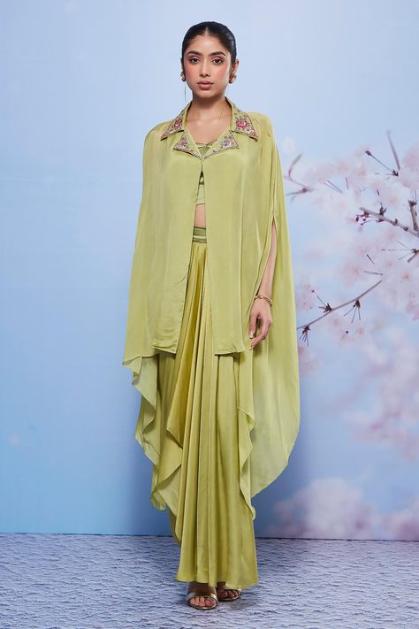 Cape Dress Indian, Indowestern Dresses, Chiffon Cape, Embroidered Cape, Trendy Outfits Indian, Green Thread, Women Kurta, Fashion Dress Party, Draped Skirt