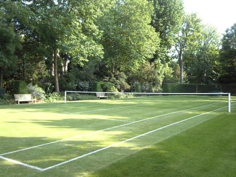 The British Embassy in Paris has some nice landscaping in the garden.   #Tennis #Court #40Love Villa De Leyva, Tennis Court Backyard, Tennis Court Design, Landscape Yard, Private Tennis Court, Tennis Aesthetic, Beer Club, Tennis Life, Lawn Tennis