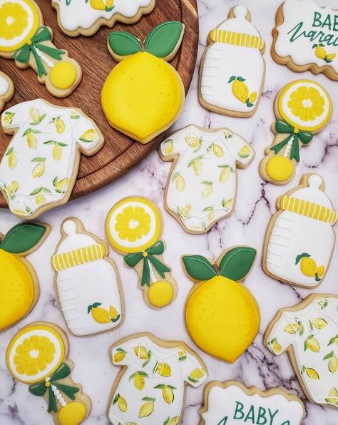 Lemon Baby Shower Decorations and Party Favors – Baby Shower Ideas 4U Gender Reveal Lemon Theme, Lemon Themed Gender Reveal, Main Squeeze Gender Reveal, Lemon Theme Gender Reveal, Lemon Theme Baby Shower Ideas, Lemon Baby Shower Cookies, Lemon Baby Shower Theme Boy, Main Squeeze Baby Shower Theme, Lemon Gender Reveal