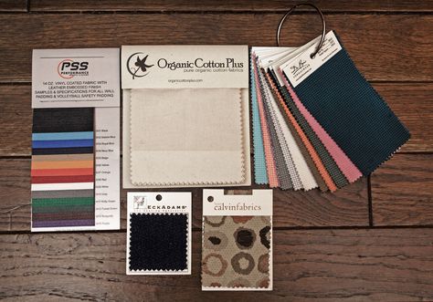 The small ring on the right is a nice option. We could get a lot more bang for our yardage Tela, Couture, Swatch Display Ideas, Swatch Display, Fabric Swatch Display, Fabric Carpet, Inventory Organization, Swatch Book, Fabric Board